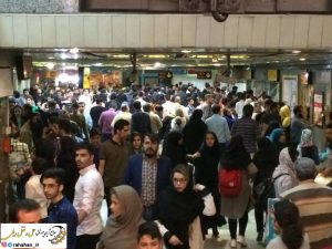 استقبال ميليوني بازديدكنندگان نمايشگاه بين المللي كتاب از دو ايستگاه مترو تهران