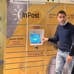 ارائه خدمات نوین پستی در ایستگاه های مترو رم