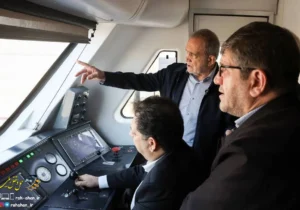 بازدید رییس جمهور از خطوط راه آهن حومه ای استان تهران