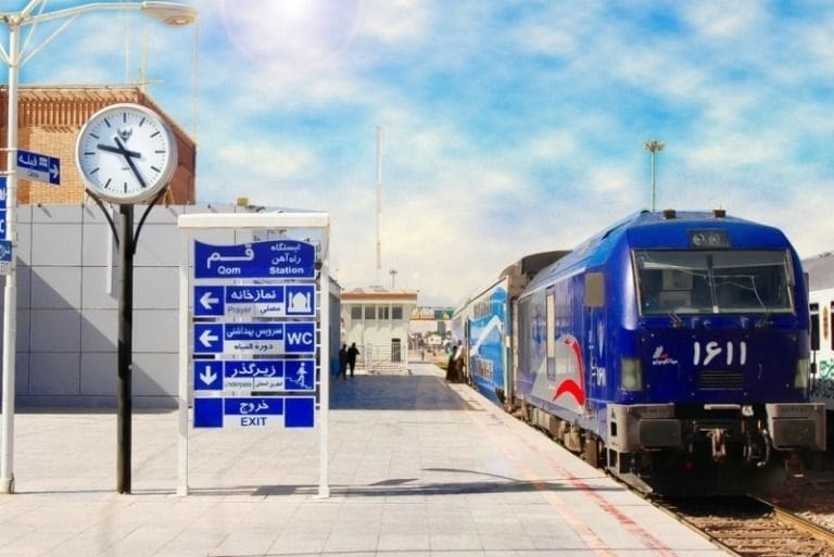 اختصاص قطارهای فوق العاده قم به تهران و مشهد بمناسبت عید فطر