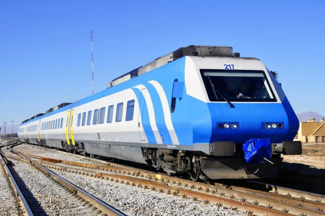 اختصاص ۱۰ رام قطار فوق العاده حومه ای به مناسبت روز پدر در محور تهران-قم-جمکران