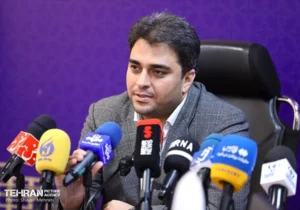 تسهیل تردد در ایستگاه تقاطعی شادمان بین خطوط ۲ و ۴ مترو