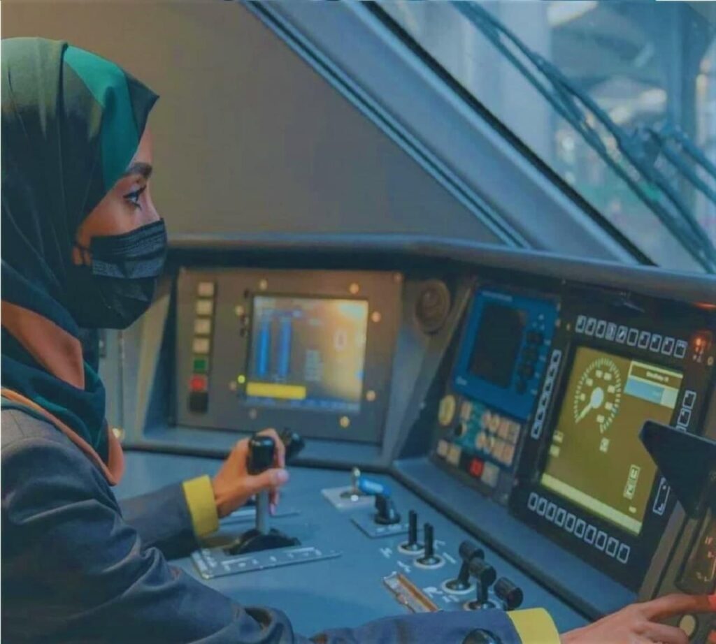 ثبت نام 28 هزار زن عربستانی برای استخدام به عنوان راننده قطار